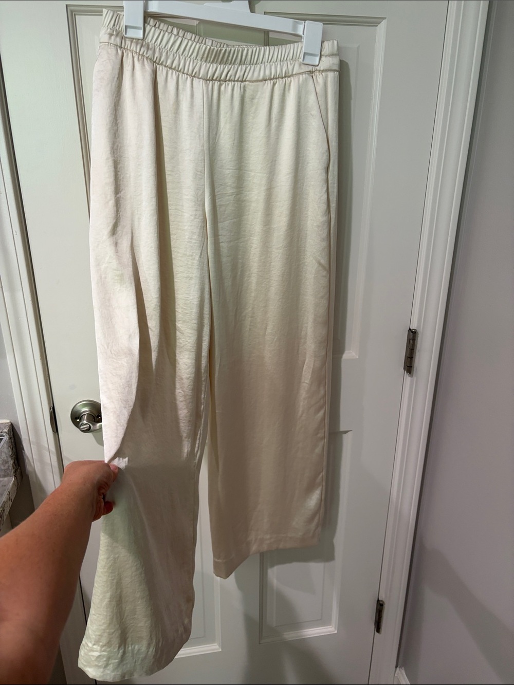 Express Cream Elastic-Waist Satin wide leg high rise pants